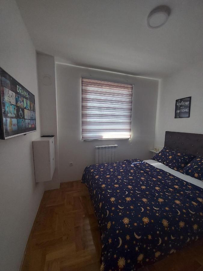 Apartman Victoria Lukavica Екстер'єр фото