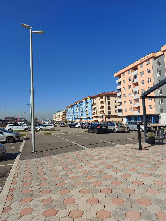 Apartman Victoria Lukavica Екстер'єр фото