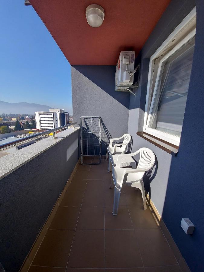 Apartman Victoria Lukavica Екстер'єр фото